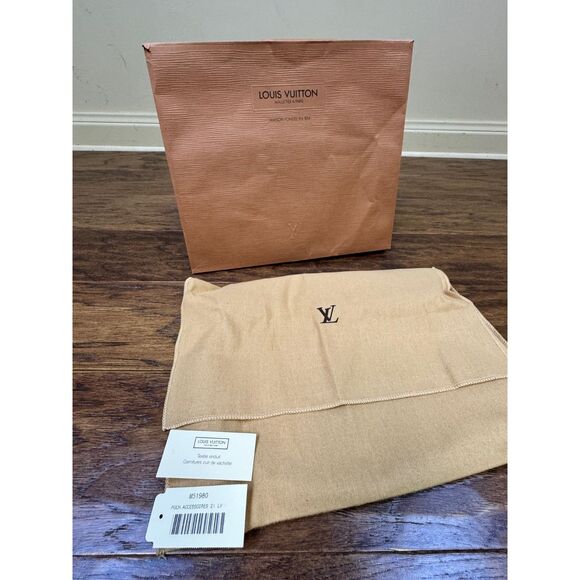 LOUIS VUITTON Monogram Pochette Accessoires Vintage, Authentic - Picture 14 of 14